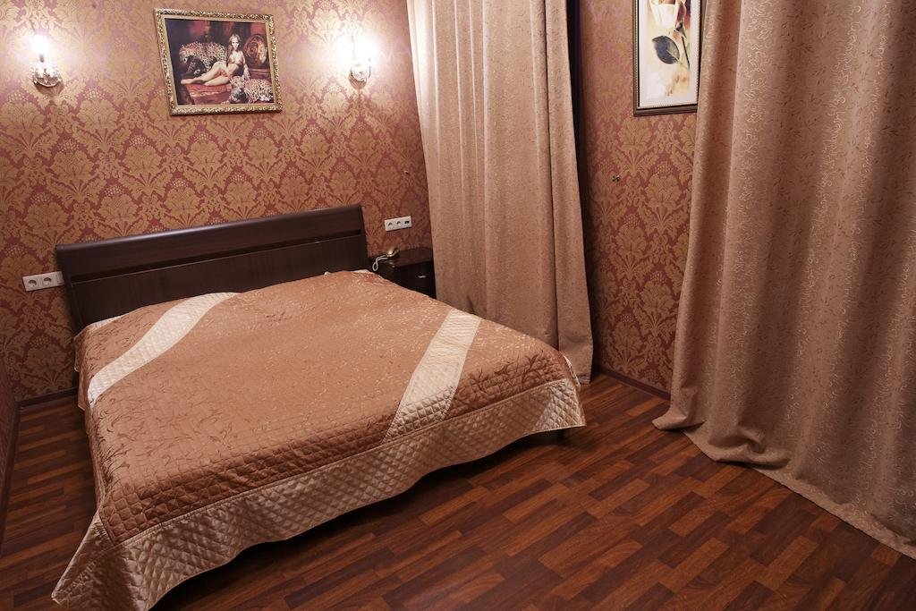 Отель Алекс на Марата Санкт-Петербург